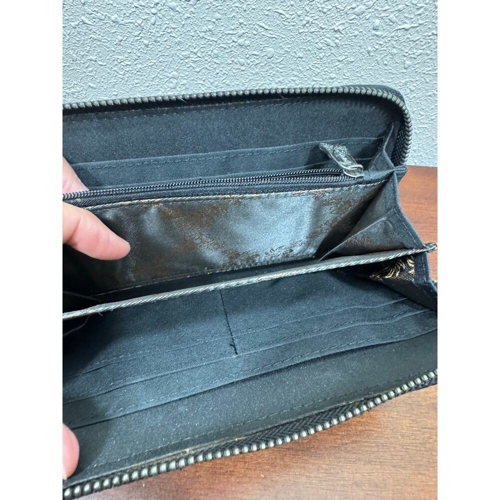 Trinity Ranch Tooled Design Wallet - Picture 7 of 8